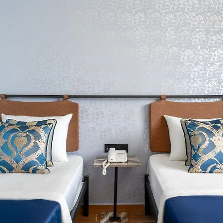 M.c.a Marquis Hotel 3*