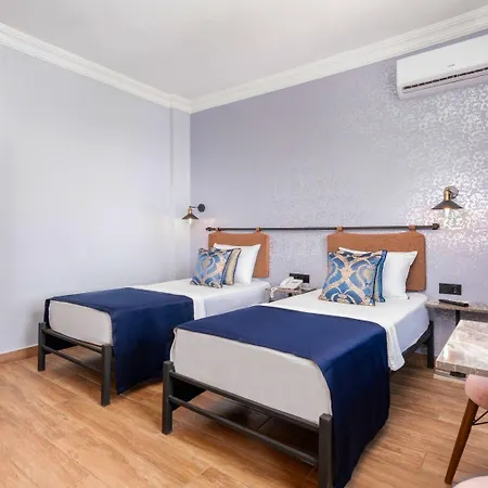 Hotel M.c.a Marquis 3*