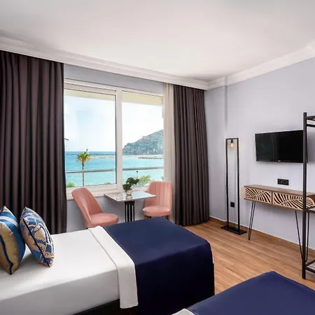 Otel M.c.a Marquis Alanya
