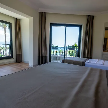 Hotel M.c.a Marquis 3*