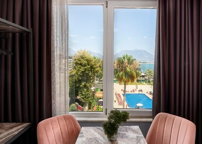 M.c.a Marquis ألانيا