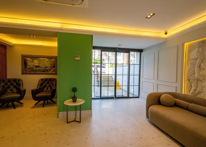 M.c.a Marquis فندق