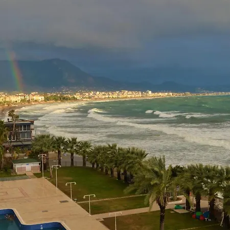 Готель M.c.a Marquis